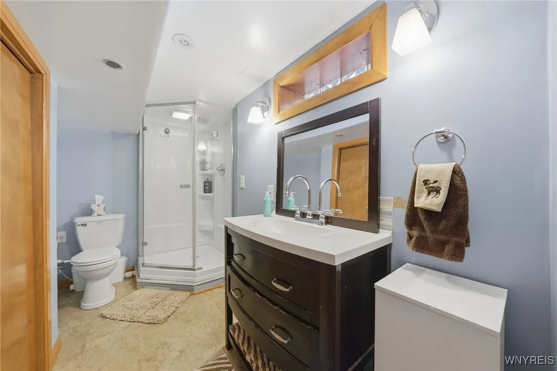 28 Baywood Drive, Cheektowaga, New York 14227, Cheektowaga, New York 14227, 3 Bedrooms Bedrooms, 6 Rooms Rooms,1 BathroomBathrooms,Residential,For Sale,28 Baywood Drive, Cheektowaga, New York 14227,0,B1650206