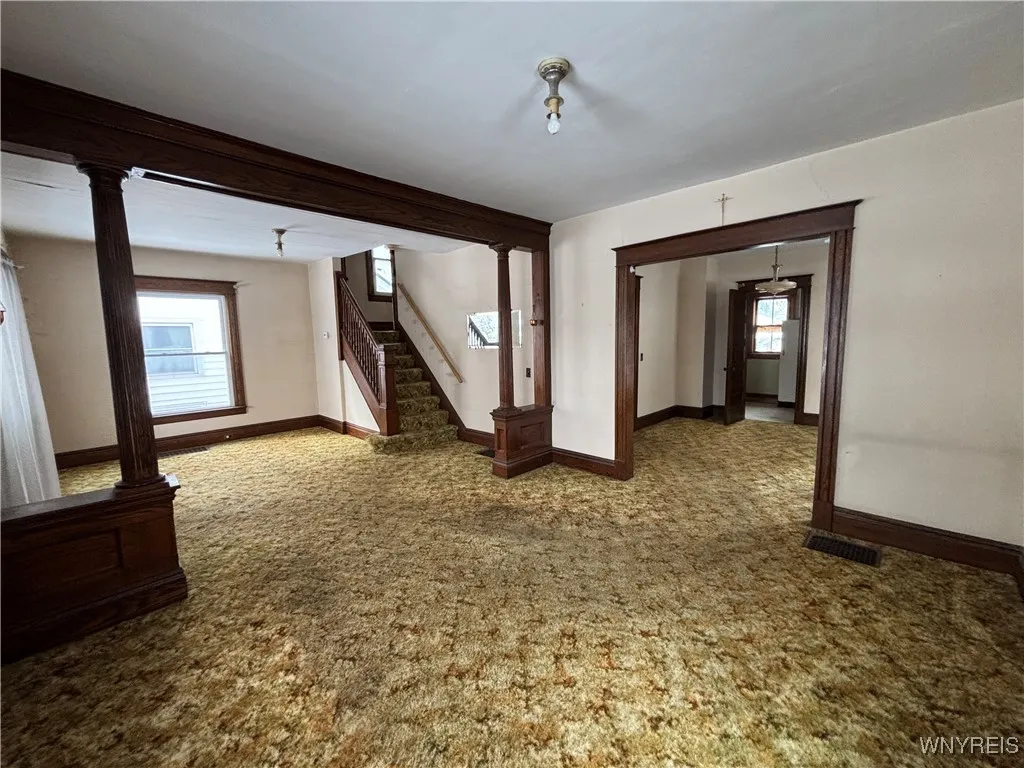 459 East Avenue, Lockport City, New York 14094, Lockport City, New York 14094, 4 Bedrooms Bedrooms, 7 Rooms Rooms,1 BathroomBathrooms,Residential,For Sale,459 East Avenue, Lockport City, New York 14094,0,B1650842