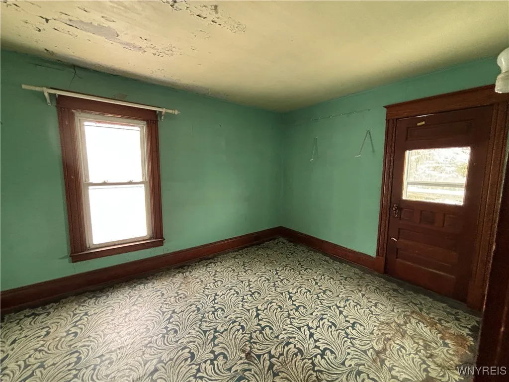 459 East Avenue, Lockport City, New York 14094, Lockport City, New York 14094, 4 Bedrooms Bedrooms, 7 Rooms Rooms,1 BathroomBathrooms,Residential,For Sale,459 East Avenue, Lockport City, New York 14094,0,B1650842