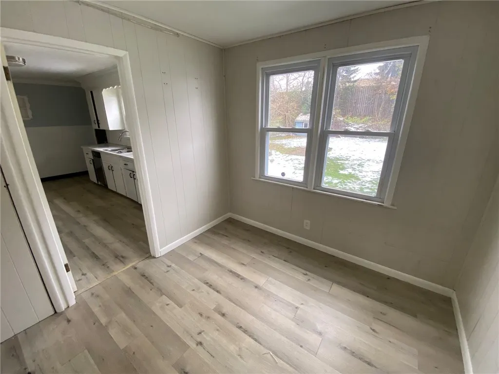 47 Thorpe Crescent, Greece, New York 14616, Greece, New York 14616, 3 Bedrooms Bedrooms, 5 Rooms Rooms,1 BathroomBathrooms,Residential,For Sale,47 Thorpe Crescent, Greece, New York 14616,0,R1650836