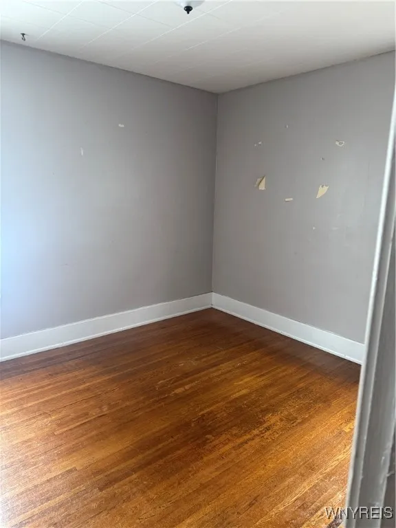 402 Hamilton Boulevard, Tonawanda, New York 14217, Tonawanda, New York 14217, 3 Bedrooms Bedrooms, 5 Rooms Rooms,1 BathroomBathrooms,Residential Lease,For Rent,402 Hamilton Boulevard, Tonawanda, New York 14217,0,B1650849