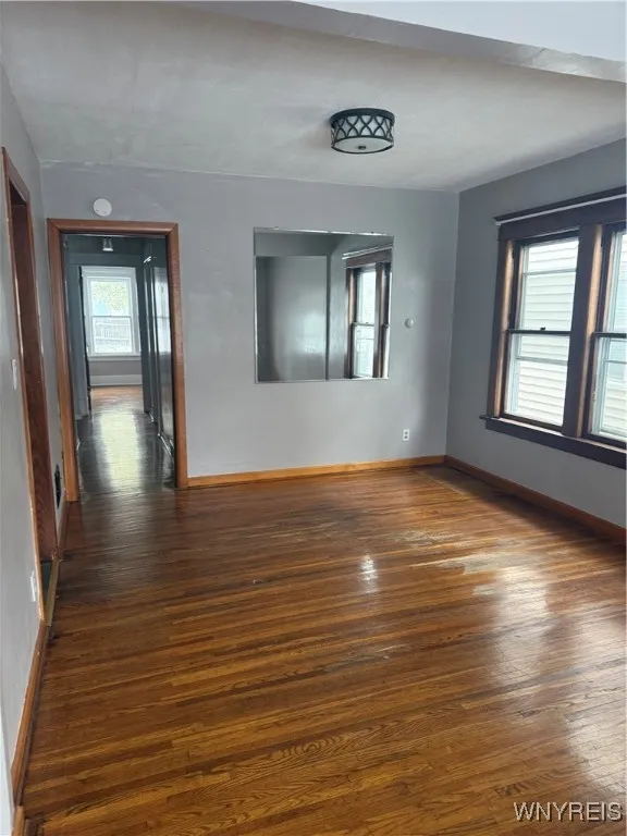 402 Hamilton Boulevard, Tonawanda, New York 14217, Tonawanda, New York 14217, 3 Bedrooms Bedrooms, 5 Rooms Rooms,1 BathroomBathrooms,Residential Lease,For Rent,402 Hamilton Boulevard, Tonawanda, New York 14217,0,B1650849