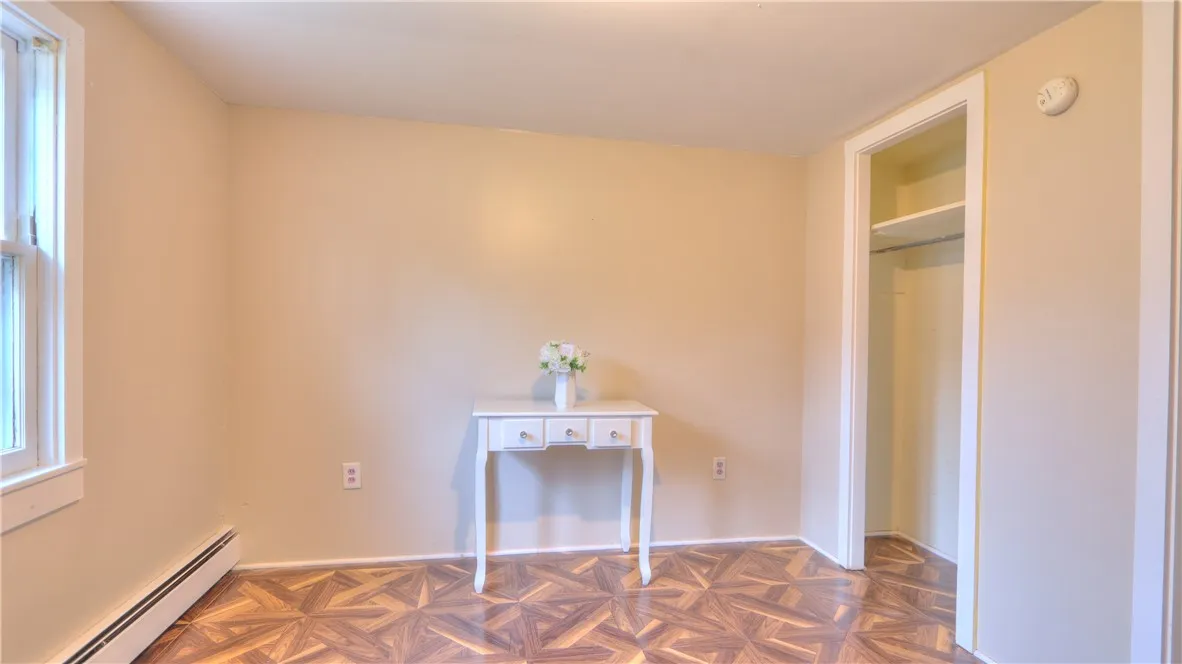 54 West Wright Avenue, Waterloo, New York 13165, Waterloo, New York 13165, 4 Bedrooms Bedrooms, 8 Rooms Rooms,1 BathroomBathrooms,Residential,For Sale,54 West Wright Avenue, Waterloo, New York 13165,0,R1650273