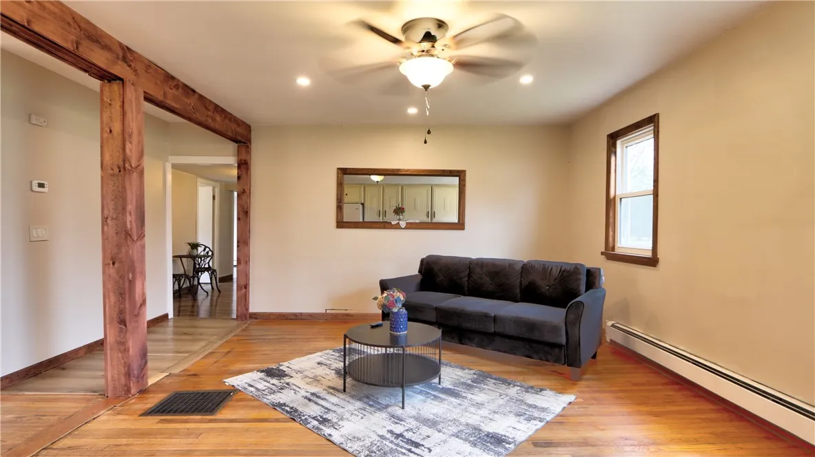 54 West Wright Avenue, Waterloo, New York 13165, Waterloo, New York 13165, 4 Bedrooms Bedrooms, 8 Rooms Rooms,1 BathroomBathrooms,Residential,For Sale,54 West Wright Avenue, Waterloo, New York 13165,0,R1650273