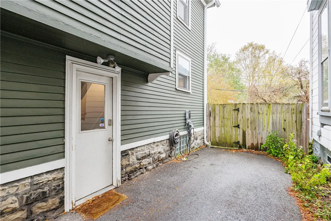 1043 Park Avenue, Rochester, New York 14610, Rochester, New York 14610, 3 Bedrooms Bedrooms, 7 Rooms Rooms,2 BathroomsBathrooms,Residential,For Sale,1043 Park Avenue, Rochester, New York 14610,0,R1650765