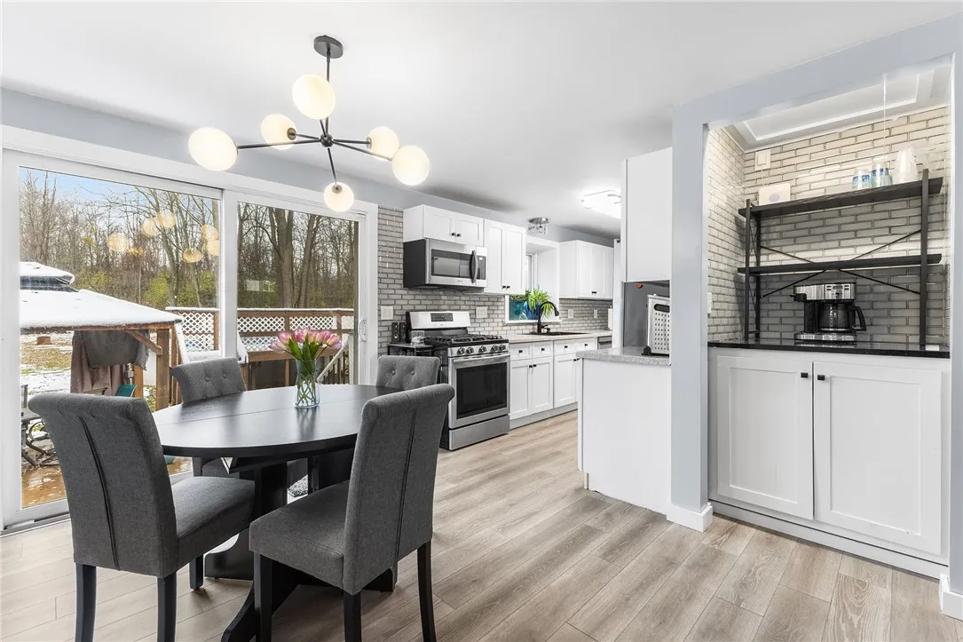 293 Elmgrove Road, Greece, New York 14626, Greece, New York 14626, 3 Bedrooms Bedrooms, 7 Rooms Rooms,2 BathroomsBathrooms,Residential,For Sale,293 Elmgrove Road, Greece, New York 14626,0,R1649843