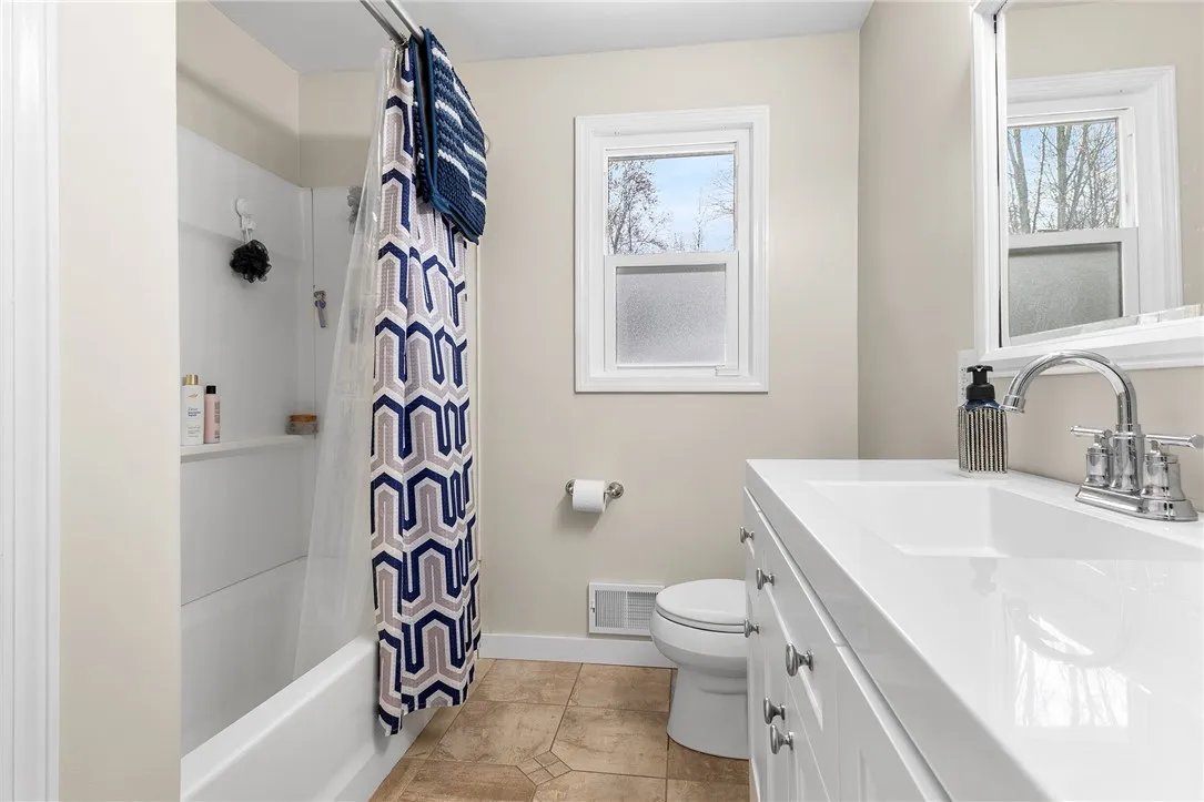 293 Elmgrove Road, Greece, New York 14626, Greece, New York 14626, 3 Bedrooms Bedrooms, 7 Rooms Rooms,2 BathroomsBathrooms,Residential,For Sale,293 Elmgrove Road, Greece, New York 14626,0,R1649843