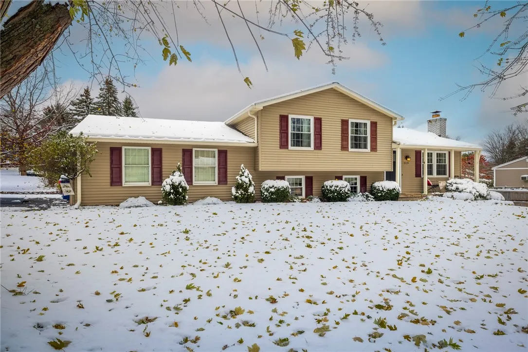 1529 Waterford Road, Walworth, New York 14568, Walworth, New York 14568, 4 Bedrooms Bedrooms, 7 Rooms Rooms,2 BathroomsBathrooms,Residential,For Sale,1529 Waterford Road, Walworth, New York 14568,0,R1649820