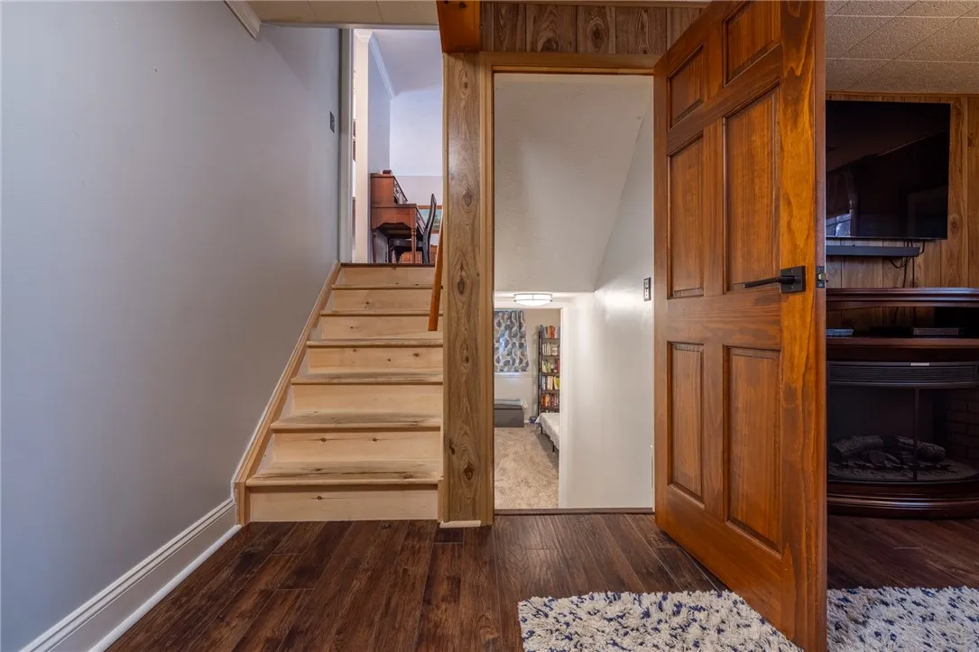 1529 Waterford Road, Walworth, New York 14568, Walworth, New York 14568, 4 Bedrooms Bedrooms, 7 Rooms Rooms,2 BathroomsBathrooms,Residential,For Sale,1529 Waterford Road, Walworth, New York 14568,0,R1649820