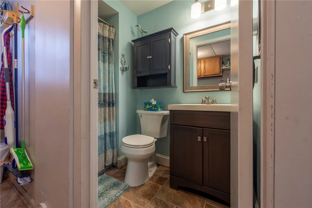 1529 Waterford Road, Walworth, New York 14568, Walworth, New York 14568, 4 Bedrooms Bedrooms, 7 Rooms Rooms,2 BathroomsBathrooms,Residential,For Sale,1529 Waterford Road, Walworth, New York 14568,0,R1649820