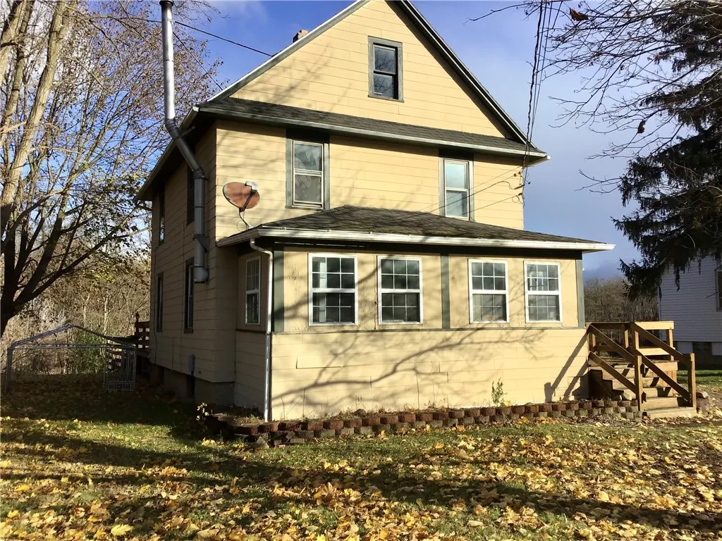 2633 Genesee Street, York, New York 14533, York, New York 14533, 3 Bedrooms Bedrooms, 8 Rooms Rooms,1 BathroomBathrooms,Residential,For Sale,2633 Genesee Street, York, New York 14533,0,R1650848