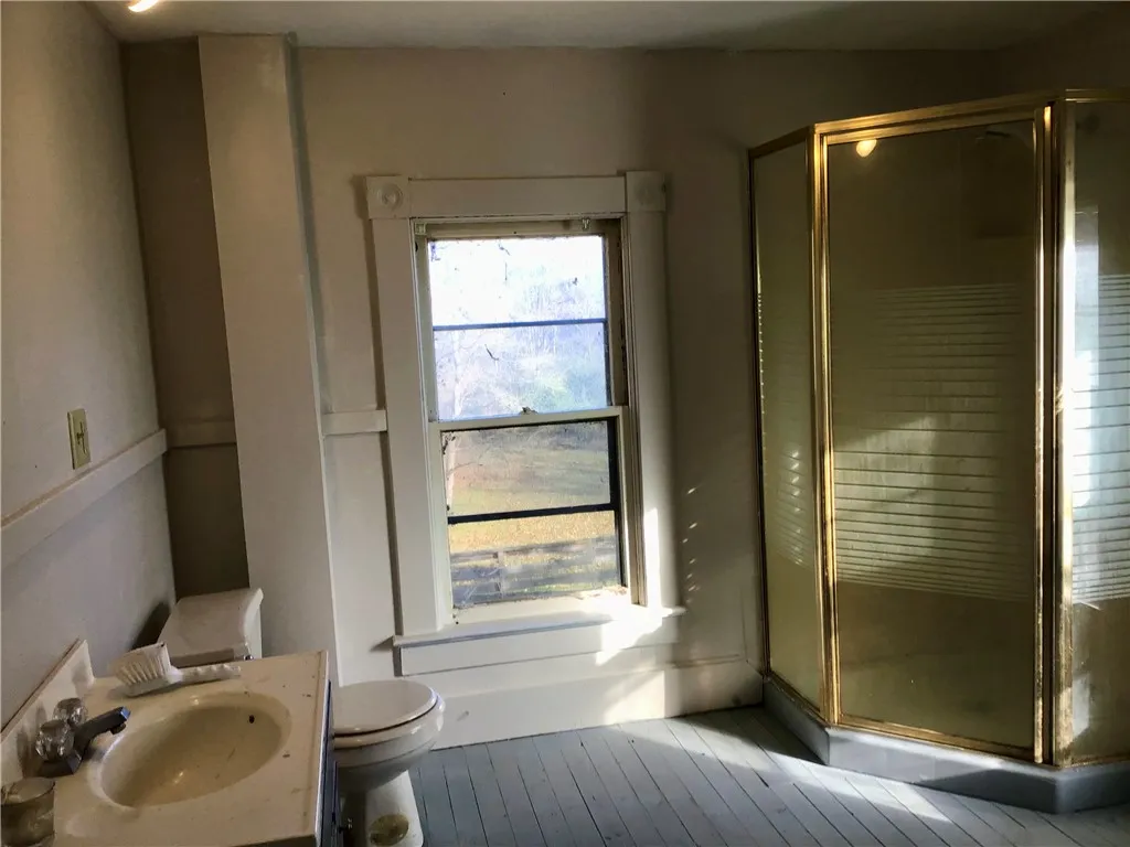 2633 Genesee Street, York, New York 14533, York, New York 14533, 3 Bedrooms Bedrooms, 8 Rooms Rooms,1 BathroomBathrooms,Residential,For Sale,2633 Genesee Street, York, New York 14533,0,R1650848