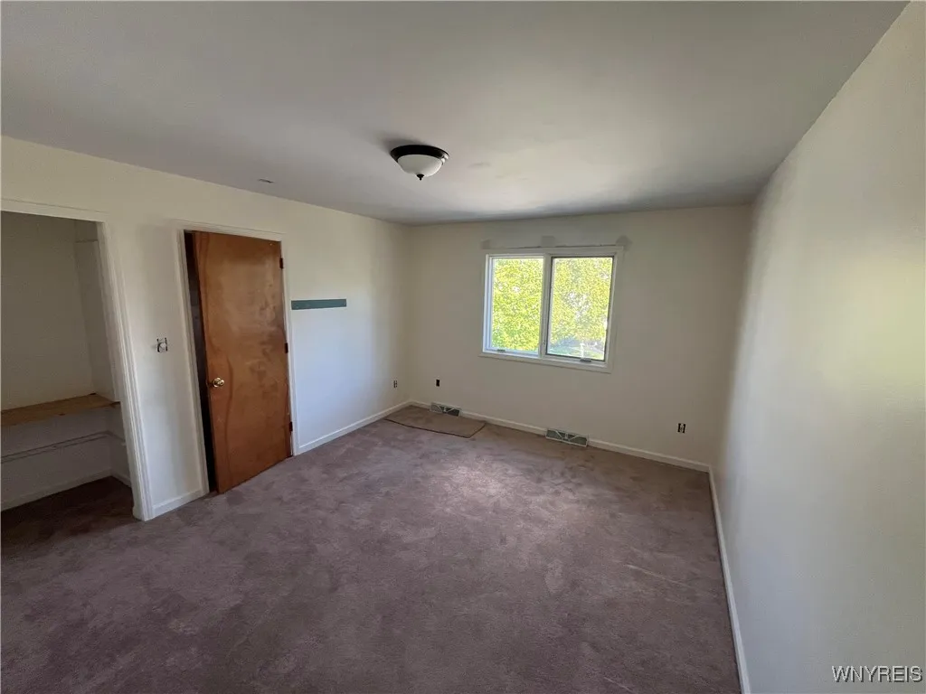 77 William Price Parkway, Buffalo, New York 14214, Buffalo, New York 14214, 3 Bedrooms Bedrooms, 8 Rooms Rooms,2 BathroomsBathrooms,Residential,For Sale,77 William Price Parkway, Buffalo, New York 14214,0,B1650827