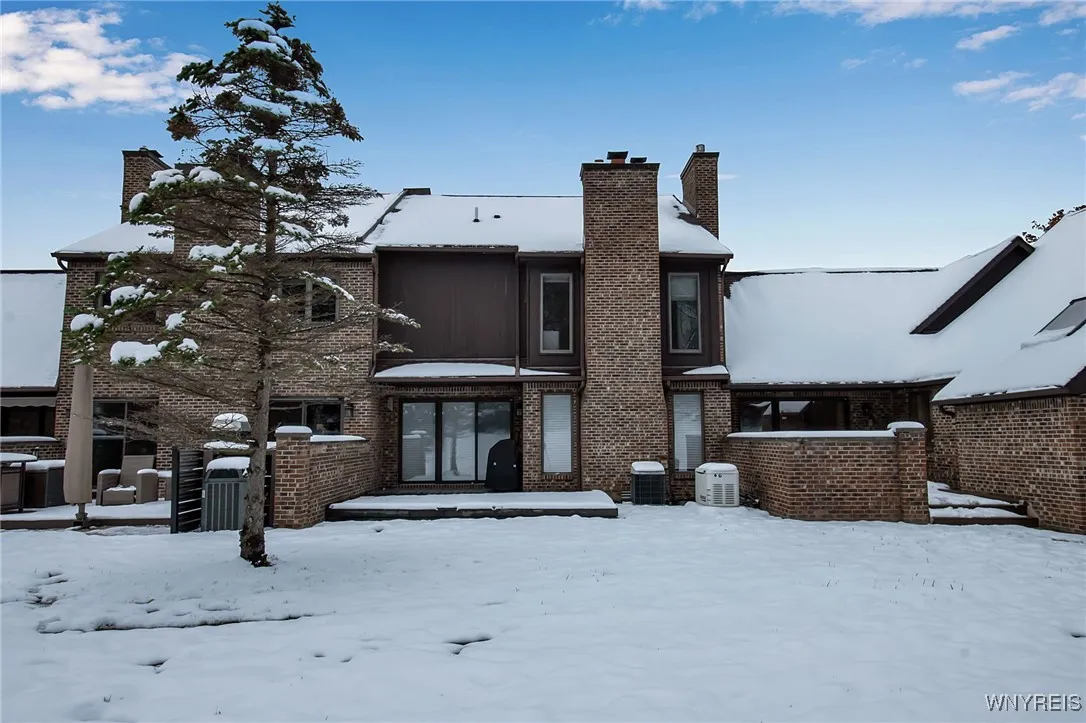 122 Hidden Ridge Common, Amherst, New York 14221, Amherst, New York 14221, 3 Bedrooms Bedrooms, 7 Rooms Rooms,2 BathroomsBathrooms,Residential,For Sale,122 Hidden Ridge Common, Amherst, New York 14221,0,B1650319