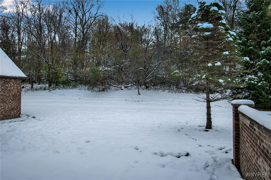 122 Hidden Ridge Common, Amherst, New York 14221, Amherst, New York 14221, 3 Bedrooms Bedrooms, 7 Rooms Rooms,2 BathroomsBathrooms,Residential,For Sale,122 Hidden Ridge Common, Amherst, New York 14221,0,B1650319