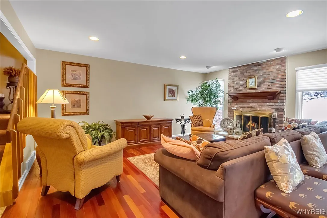 122 Hidden Ridge Common, Amherst, New York 14221, Amherst, New York 14221, 3 Bedrooms Bedrooms, 7 Rooms Rooms,2 BathroomsBathrooms,Residential,For Sale,122 Hidden Ridge Common, Amherst, New York 14221,0,B1650319