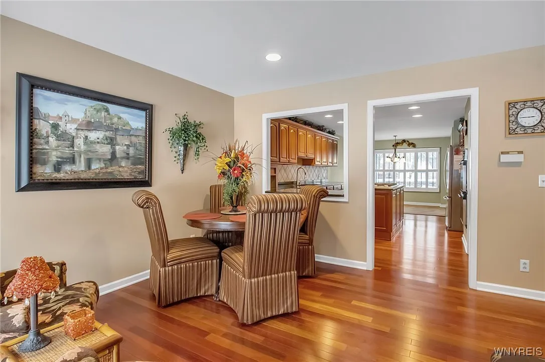 122 Hidden Ridge Common, Amherst, New York 14221, Amherst, New York 14221, 3 Bedrooms Bedrooms, 7 Rooms Rooms,2 BathroomsBathrooms,Residential,For Sale,122 Hidden Ridge Common, Amherst, New York 14221,0,B1650319