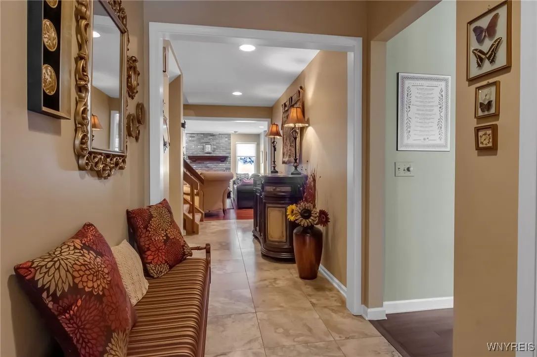 122 Hidden Ridge Common, Amherst, New York 14221, Amherst, New York 14221, 3 Bedrooms Bedrooms, 7 Rooms Rooms,2 BathroomsBathrooms,Residential,For Sale,122 Hidden Ridge Common, Amherst, New York 14221,0,B1650319