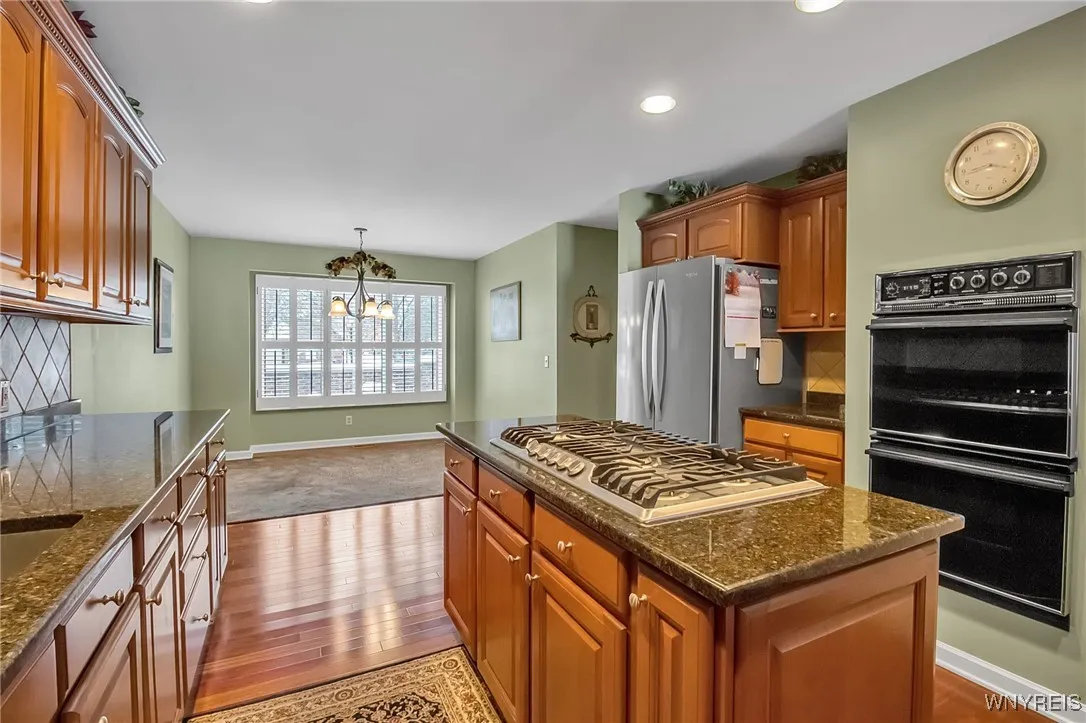 122 Hidden Ridge Common, Amherst, New York 14221, Amherst, New York 14221, 3 Bedrooms Bedrooms, 7 Rooms Rooms,2 BathroomsBathrooms,Residential,For Sale,122 Hidden Ridge Common, Amherst, New York 14221,0,B1650319