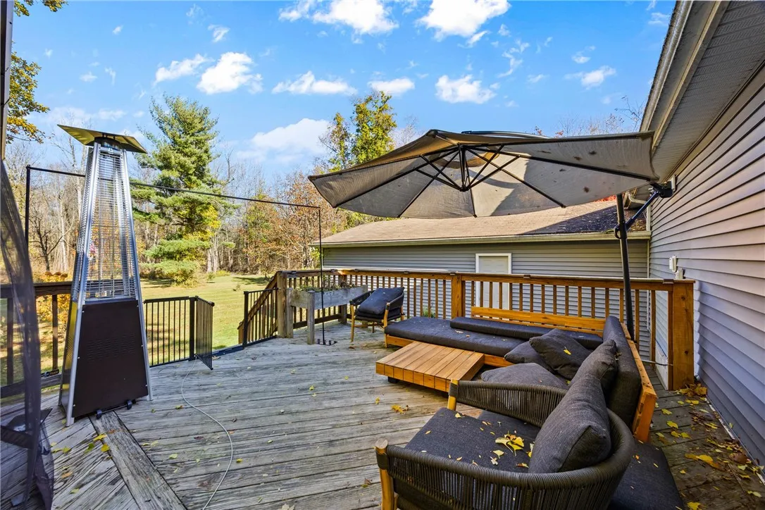 7437 Quarry Road, Sodus, New York 14551, Sodus, New York 14551, 2 Bedrooms Bedrooms, 12 Rooms Rooms,2 BathroomsBathrooms,Residential,For Sale,7437 Quarry Road, Sodus, New York 14551,0,R1650522