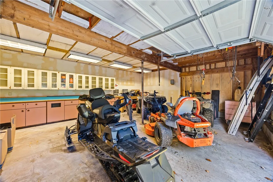 7437 Quarry Road, Sodus, New York 14551, Sodus, New York 14551, 2 Bedrooms Bedrooms, 12 Rooms Rooms,2 BathroomsBathrooms,Residential,For Sale,7437 Quarry Road, Sodus, New York 14551,0,R1650522