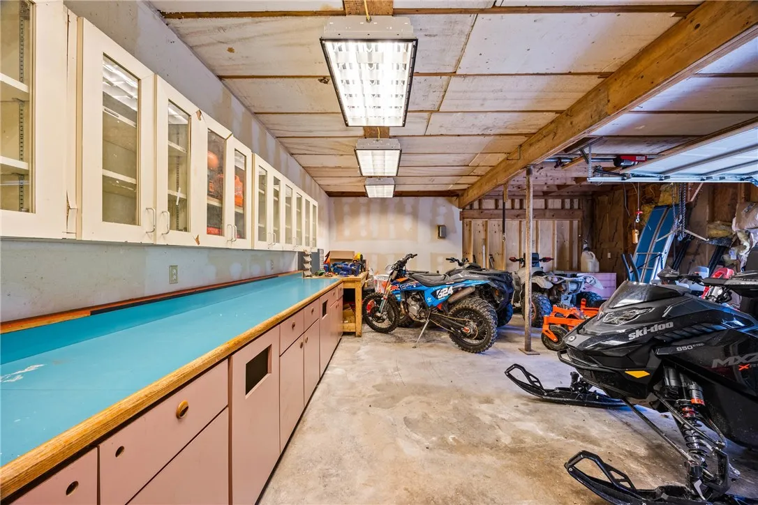 7437 Quarry Road, Sodus, New York 14551, Sodus, New York 14551, 2 Bedrooms Bedrooms, 12 Rooms Rooms,2 BathroomsBathrooms,Residential,For Sale,7437 Quarry Road, Sodus, New York 14551,0,R1650522
