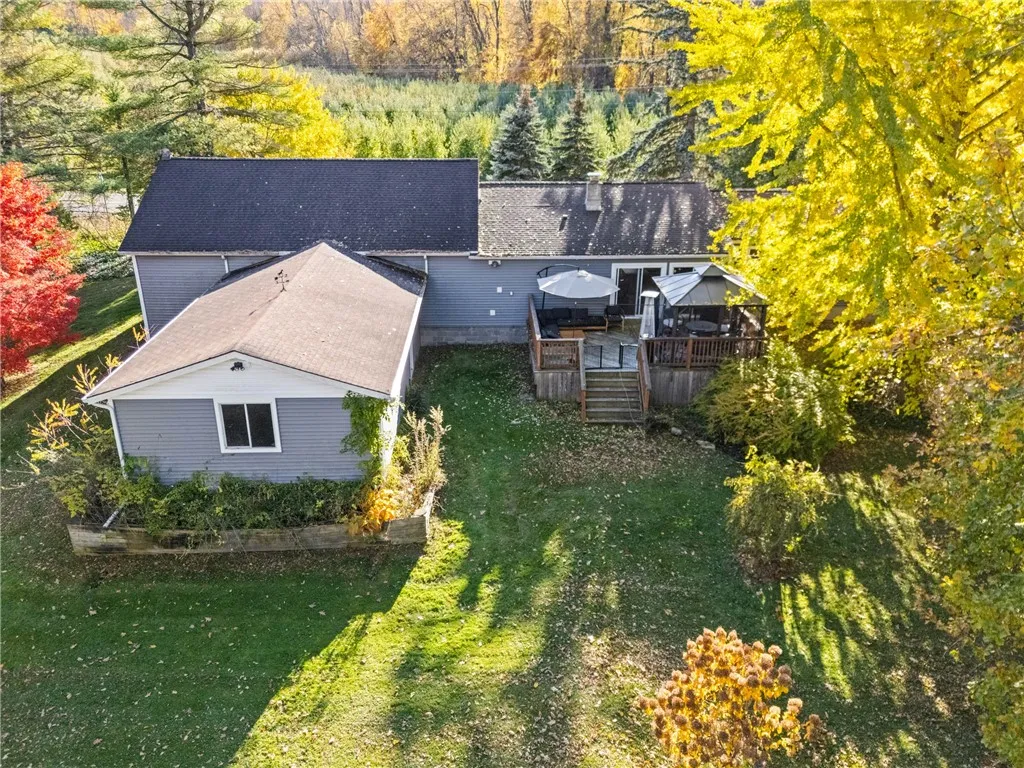 7437 Quarry Road, Sodus, New York 14551, Sodus, New York 14551, 2 Bedrooms Bedrooms, 12 Rooms Rooms,2 BathroomsBathrooms,Residential,For Sale,7437 Quarry Road, Sodus, New York 14551,0,R1650522