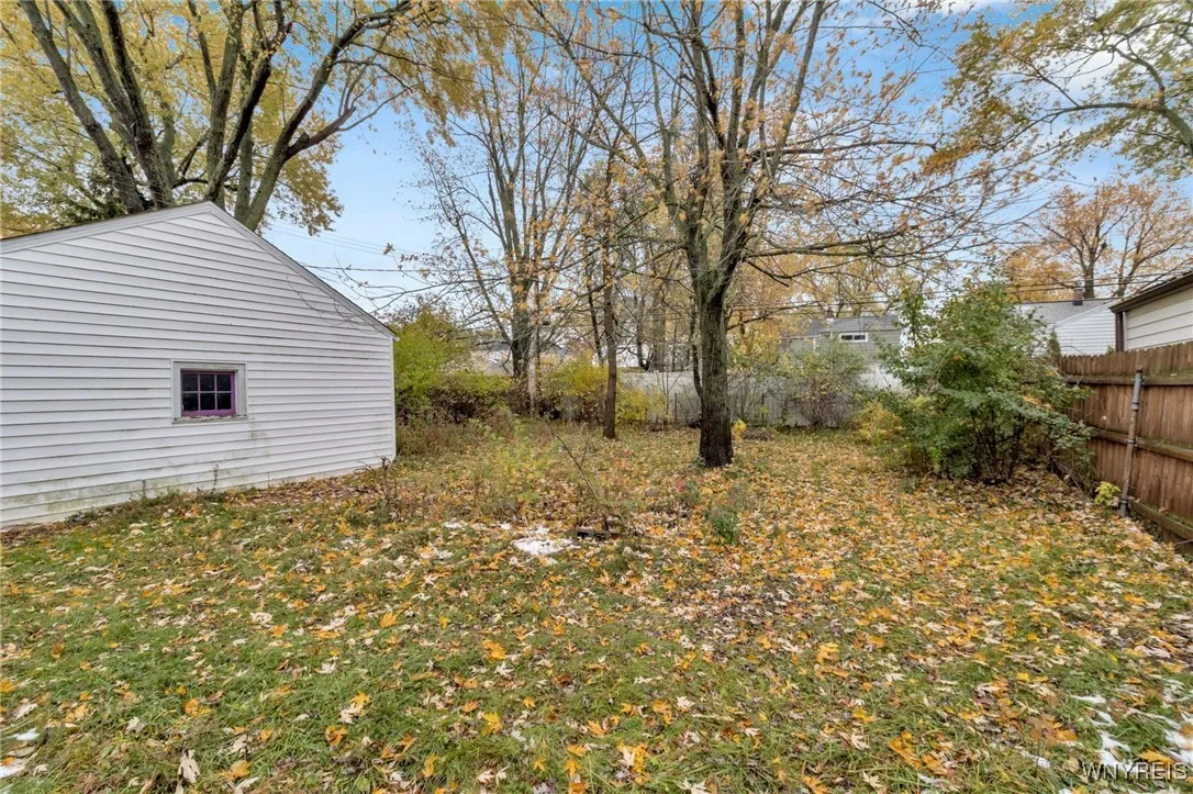 121 Willow Breeze Road, Tonawanda, New York 14223, Tonawanda, New York 14223, 3 Bedrooms Bedrooms, 6 Rooms Rooms,1 BathroomBathrooms,Residential,For Sale,121 Willow Breeze Road, Tonawanda, New York 14223,0,B1650130