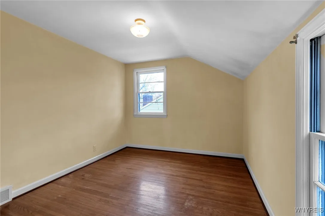 121 Willow Breeze Road, Tonawanda, New York 14223, Tonawanda, New York 14223, 3 Bedrooms Bedrooms, 6 Rooms Rooms,1 BathroomBathrooms,Residential,For Sale,121 Willow Breeze Road, Tonawanda, New York 14223,0,B1650130