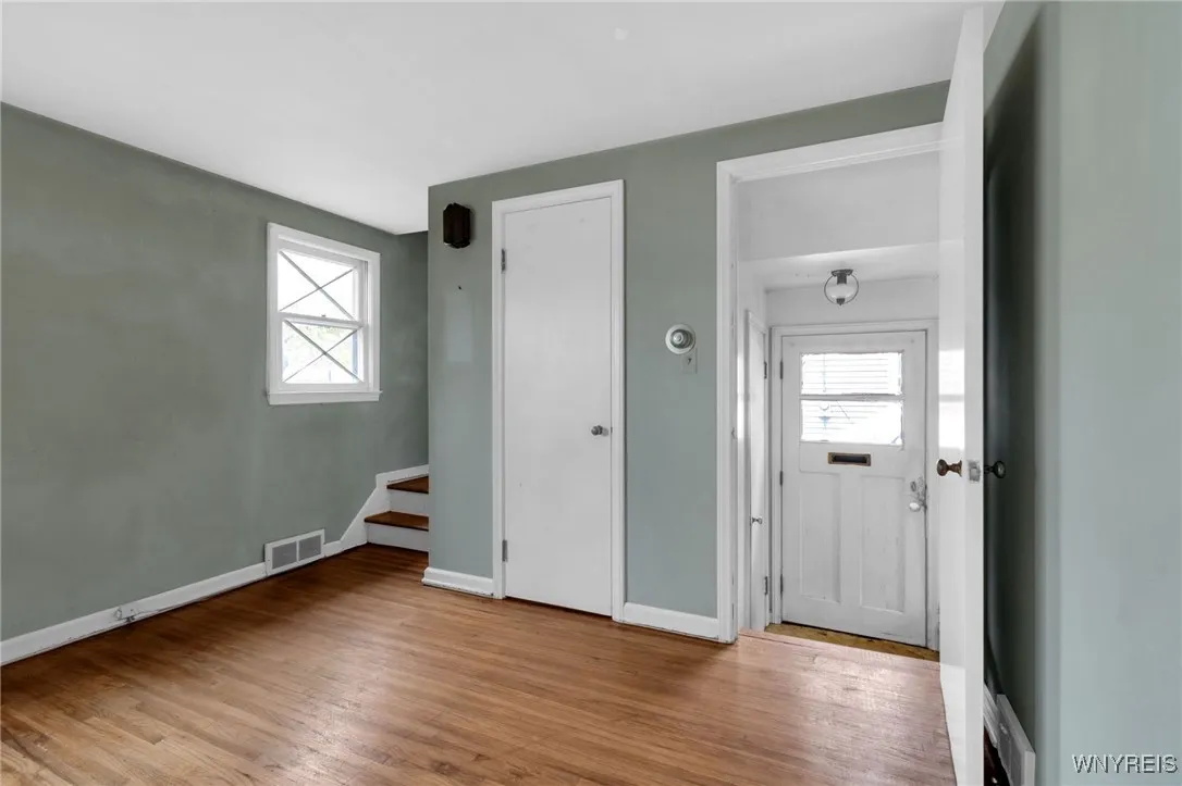 121 Willow Breeze Road, Tonawanda, New York 14223, Tonawanda, New York 14223, 3 Bedrooms Bedrooms, 6 Rooms Rooms,1 BathroomBathrooms,Residential,For Sale,121 Willow Breeze Road, Tonawanda, New York 14223,0,B1650130