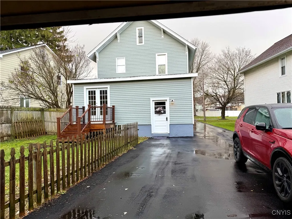 1505 Brookside Avenue, Utica, New York 13501, Utica, New York 13501, 3 Bedrooms Bedrooms, 8 Rooms Rooms,1 BathroomBathrooms,Residential,For Sale,1505 Brookside Avenue, Utica, New York 13501,0,S1650854
