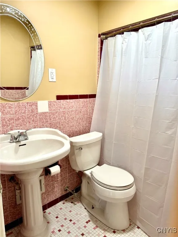 1505 Brookside Avenue, Utica, New York 13501, Utica, New York 13501, 3 Bedrooms Bedrooms, 8 Rooms Rooms,1 BathroomBathrooms,Residential,For Sale,1505 Brookside Avenue, Utica, New York 13501,0,S1650854