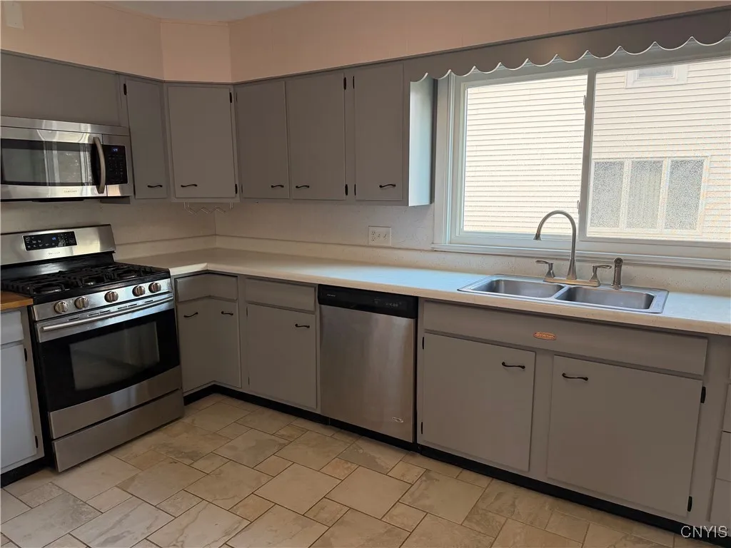 1505 Brookside Avenue, Utica, New York 13501, Utica, New York 13501, 3 Bedrooms Bedrooms, 8 Rooms Rooms,1 BathroomBathrooms,Residential,For Sale,1505 Brookside Avenue, Utica, New York 13501,0,S1650854