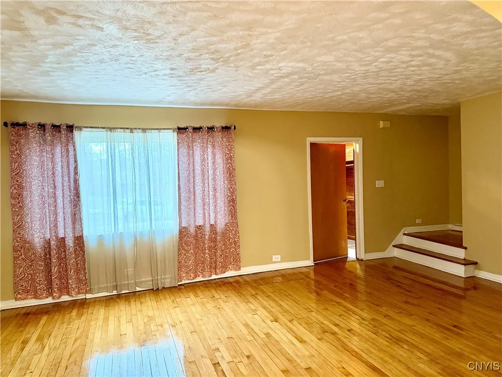 1505 Brookside Avenue, Utica, New York 13501, Utica, New York 13501, 3 Bedrooms Bedrooms, 8 Rooms Rooms,1 BathroomBathrooms,Residential,For Sale,1505 Brookside Avenue, Utica, New York 13501,0,S1650854