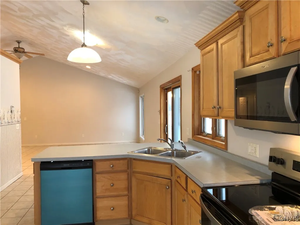 9630 Nys Rt 365, Trenton, New York 13354, Trenton, New York 13354, 3 Bedrooms Bedrooms, 8 Rooms Rooms,2 BathroomsBathrooms,Residential,For Sale,9630 Nys Rt 365, Trenton, New York 13354,0,S1650803