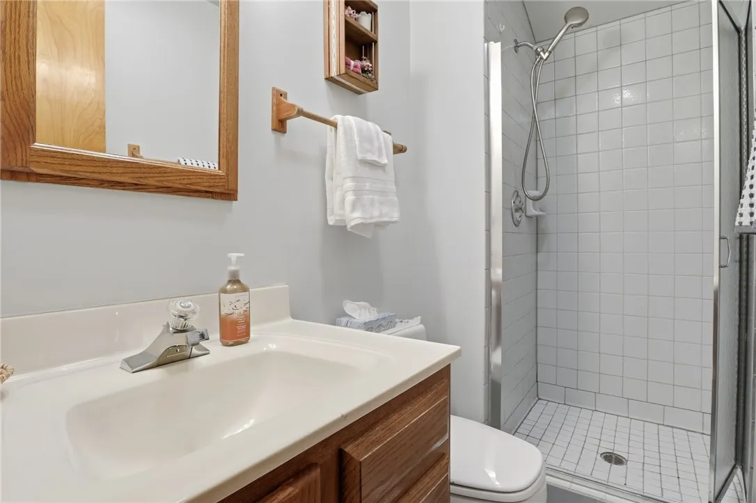 25 Yarkerdale Drive, Greece, New York 14615, Greece, New York 14615, 3 Bedrooms Bedrooms, 7 Rooms Rooms,2 BathroomsBathrooms,Residential,For Sale,25 Yarkerdale Drive, Greece, New York 14615,0,R1650847