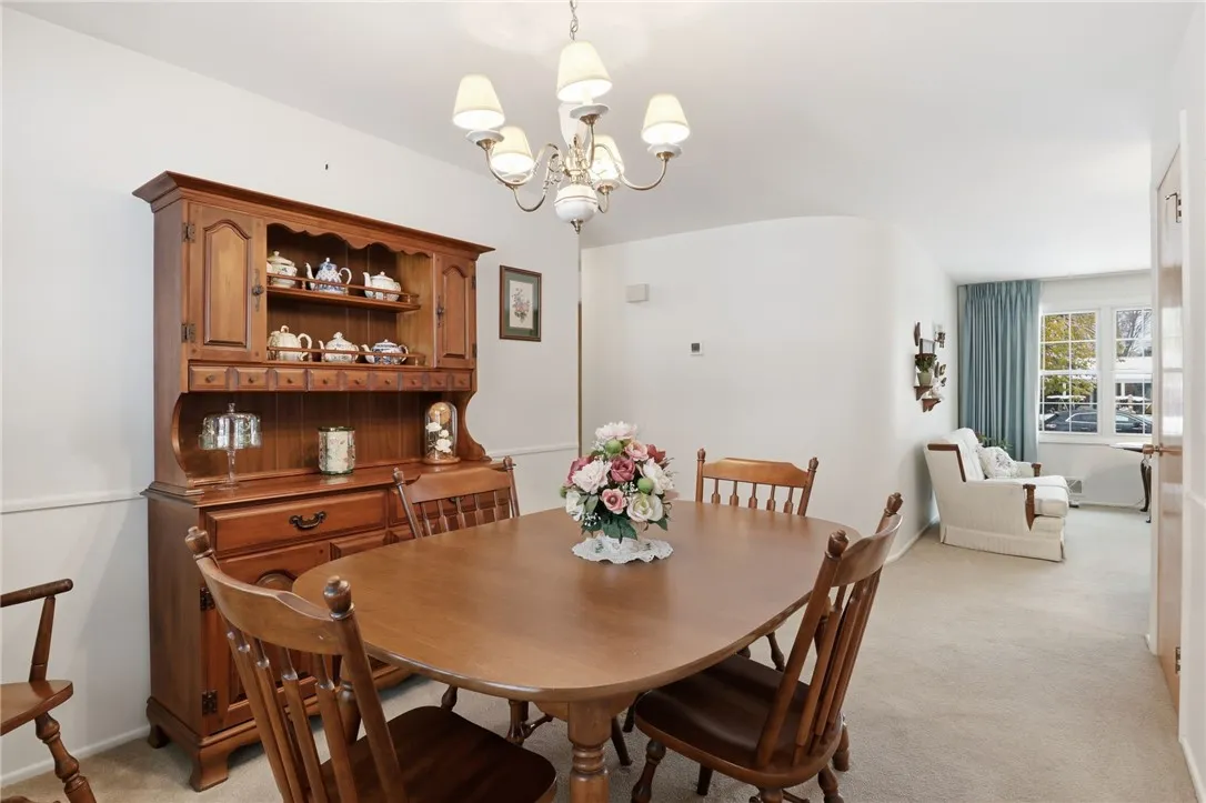 25 Yarkerdale Drive, Greece, New York 14615, Greece, New York 14615, 3 Bedrooms Bedrooms, 7 Rooms Rooms,2 BathroomsBathrooms,Residential,For Sale,25 Yarkerdale Drive, Greece, New York 14615,0,R1650847