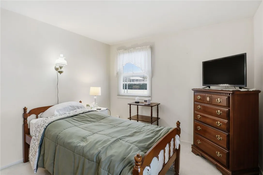 25 Yarkerdale Drive, Greece, New York 14615, Greece, New York 14615, 3 Bedrooms Bedrooms, 7 Rooms Rooms,2 BathroomsBathrooms,Residential,For Sale,25 Yarkerdale Drive, Greece, New York 14615,0,R1650847