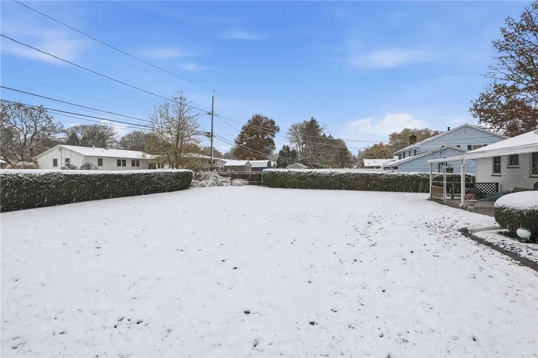 25 Yarkerdale Drive, Greece, New York 14615, Greece, New York 14615, 3 Bedrooms Bedrooms, 7 Rooms Rooms,2 BathroomsBathrooms,Residential,For Sale,25 Yarkerdale Drive, Greece, New York 14615,0,R1650847