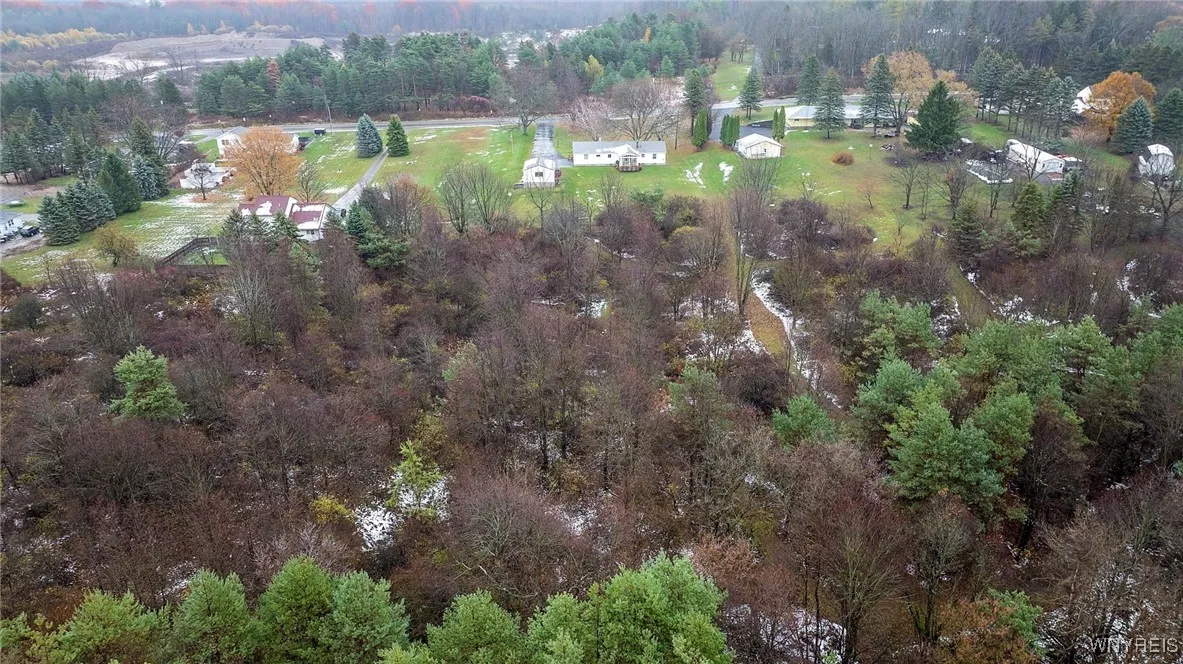 8540 Seven Springs Road, Batavia, New York 14020, Batavia, New York 14020, 3 Bedrooms Bedrooms, 8 Rooms Rooms,2 BathroomsBathrooms,Residential,For Sale,8540 Seven Springs Road, Batavia, New York 14020,0,B1650486