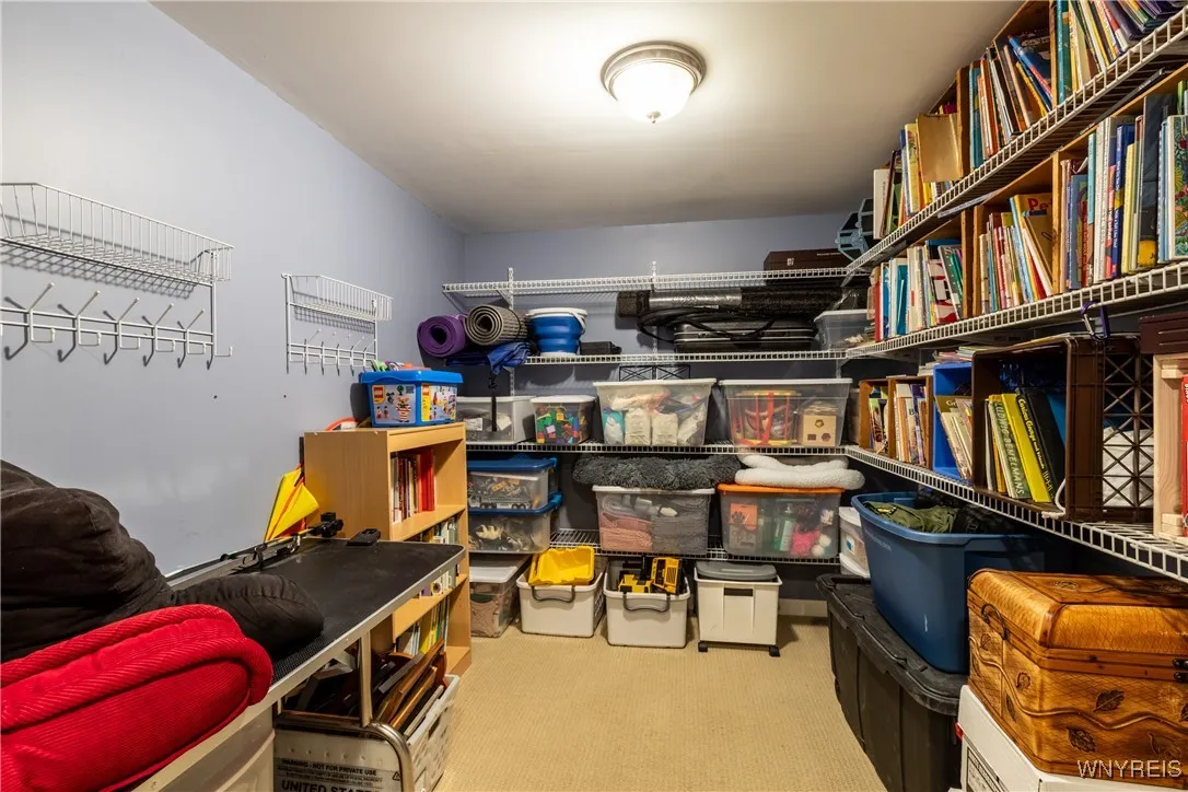 116 The Paddock, Amherst, New York 14221, Amherst, New York 14221, 4 Bedrooms Bedrooms, 10 Rooms Rooms,2 BathroomsBathrooms,Residential,For Sale,116 The Paddock, Amherst, New York 14221,0,B1648983