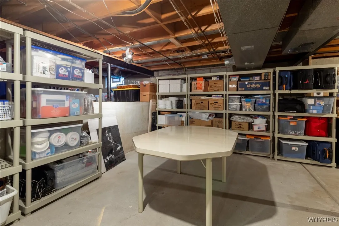 116 The Paddock, Amherst, New York 14221, Amherst, New York 14221, 4 Bedrooms Bedrooms, 10 Rooms Rooms,2 BathroomsBathrooms,Residential,For Sale,116 The Paddock, Amherst, New York 14221,0,B1648983