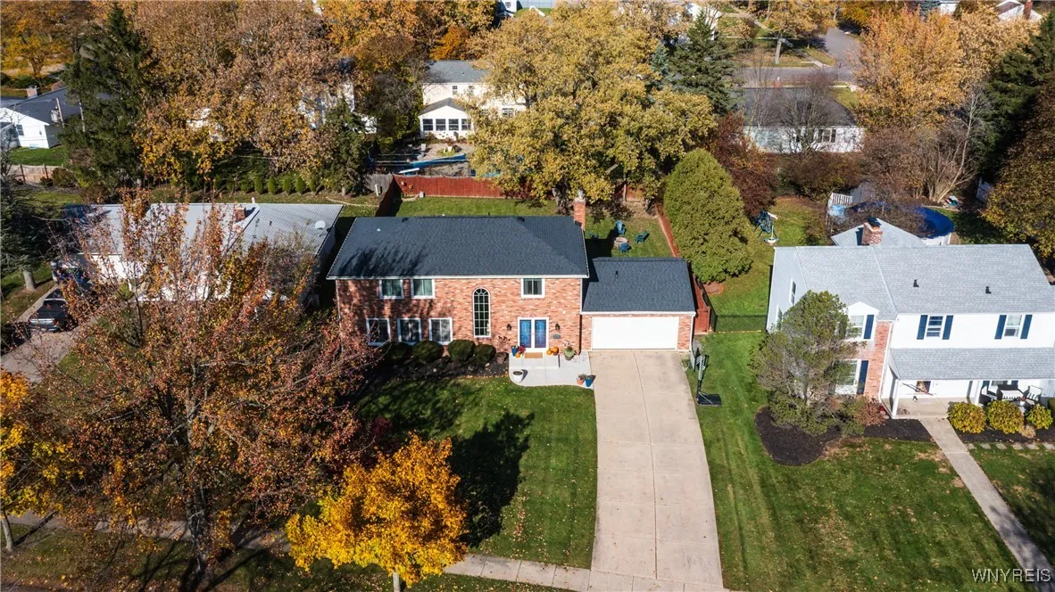 116 The Paddock, Amherst, New York 14221, Amherst, New York 14221, 4 Bedrooms Bedrooms, 10 Rooms Rooms,2 BathroomsBathrooms,Residential,For Sale,116 The Paddock, Amherst, New York 14221,0,B1648983