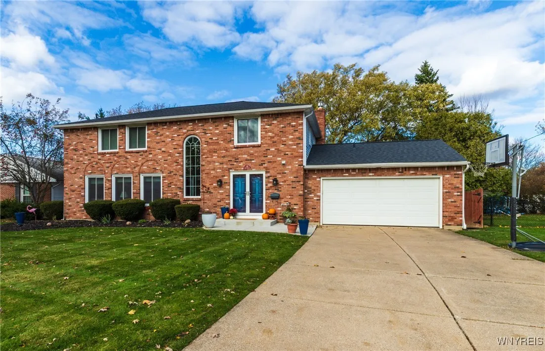 116 The Paddock, Amherst, New York 14221, Amherst, New York 14221, 4 Bedrooms Bedrooms, 10 Rooms Rooms,2 BathroomsBathrooms,Residential,For Sale,116 The Paddock, Amherst, New York 14221,0,B1648983