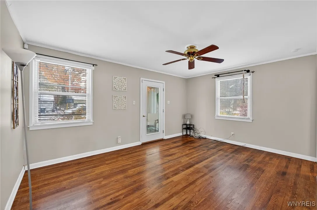 8235 Laughlin Drive, Niagara Falls, New York 14304, Niagara Falls, New York 14304, 3 Bedrooms Bedrooms, 8 Rooms Rooms,1 BathroomBathrooms,Residential,For Sale,8235 Laughlin Drive, Niagara Falls, New York 14304,0,B1650649