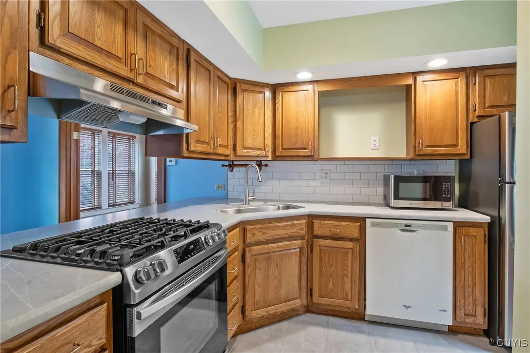 203 Candee Avenue, Syracuse, New York 13224, Syracuse, New York 13224, 2 Bedrooms Bedrooms, 8 Rooms Rooms,1 BathroomBathrooms,Residential,For Sale,203 Candee Avenue, Syracuse, New York 13224,0,S1650771