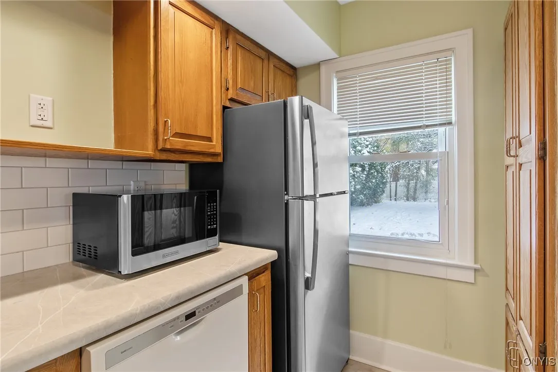 203 Candee Avenue, Syracuse, New York 13224, Syracuse, New York 13224, 2 Bedrooms Bedrooms, 8 Rooms Rooms,1 BathroomBathrooms,Residential,For Sale,203 Candee Avenue, Syracuse, New York 13224,0,S1650771