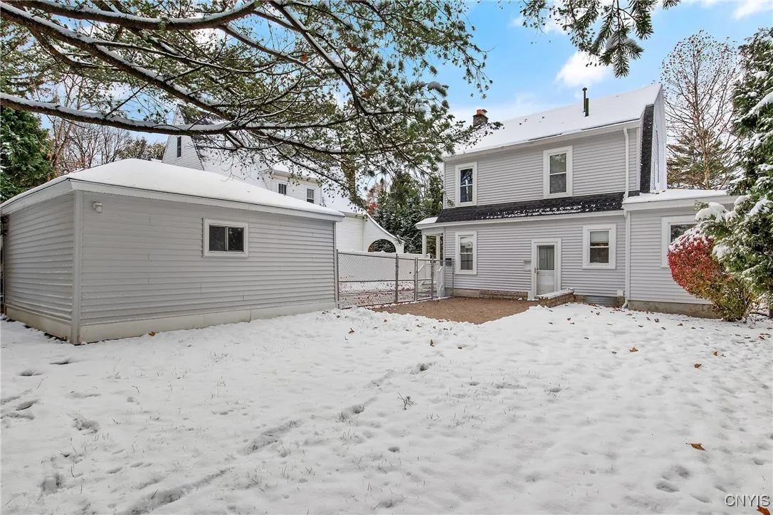 203 Candee Avenue, Syracuse, New York 13224, Syracuse, New York 13224, 2 Bedrooms Bedrooms, 8 Rooms Rooms,1 BathroomBathrooms,Residential,For Sale,203 Candee Avenue, Syracuse, New York 13224,0,S1650771