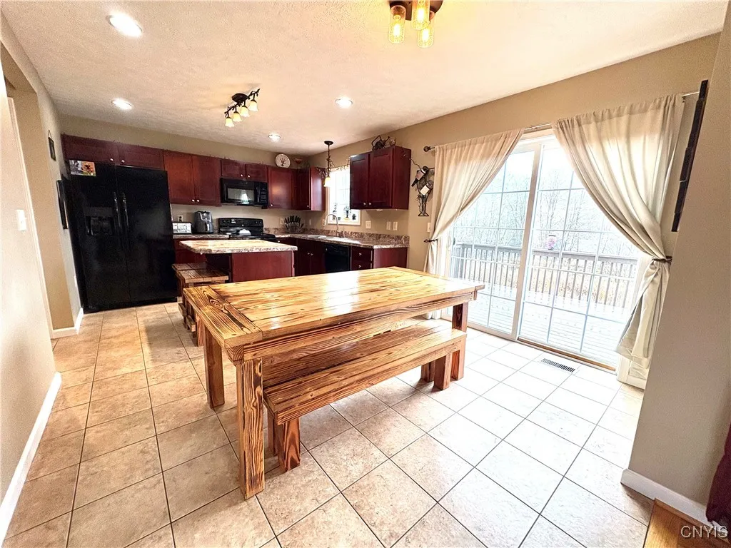 14 Charing Cross Circle, Lysander, New York 13027, Lysander, New York 13027, 3 Bedrooms Bedrooms, 7 Rooms Rooms,2 BathroomsBathrooms,Residential,For Sale,14 Charing Cross Circle, Lysander, New York 13027,0,S1650852