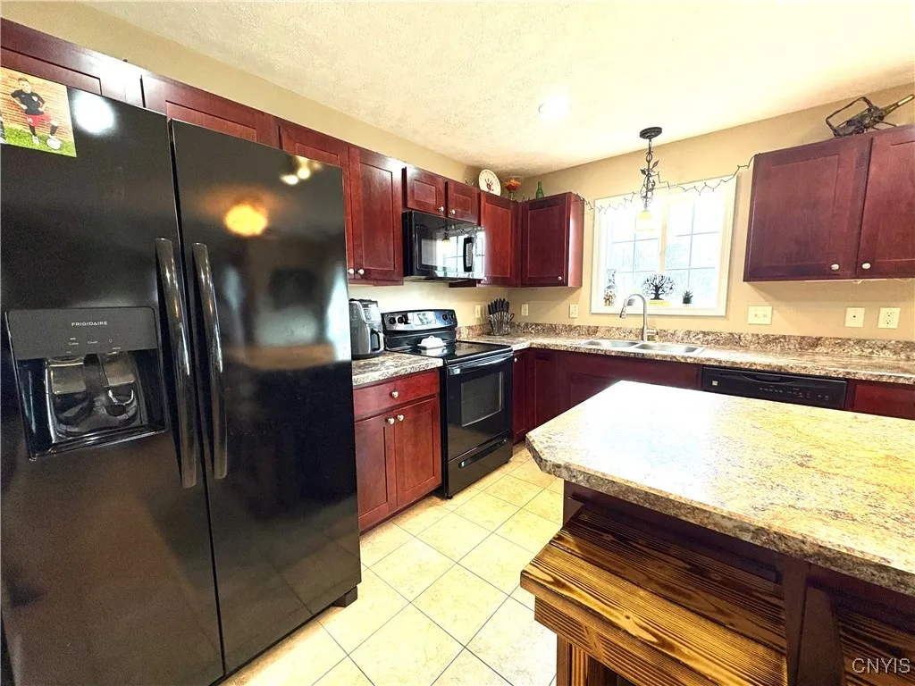 14 Charing Cross Circle, Lysander, New York 13027, Lysander, New York 13027, 3 Bedrooms Bedrooms, 7 Rooms Rooms,2 BathroomsBathrooms,Residential,For Sale,14 Charing Cross Circle, Lysander, New York 13027,0,S1650852